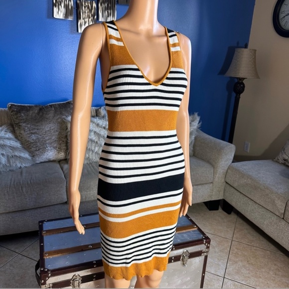 Kendall & Kylie Striped Bodycon Dress Small - Picture 8 of 9